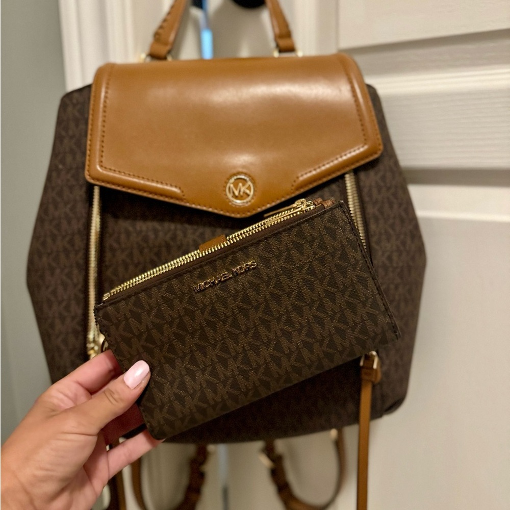 Michael Kors BACKPACK + WALLET